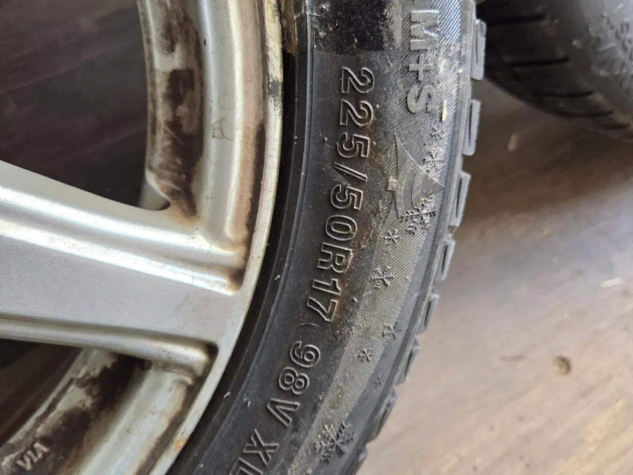 Billede 2 - 2 stk sælge med dæk