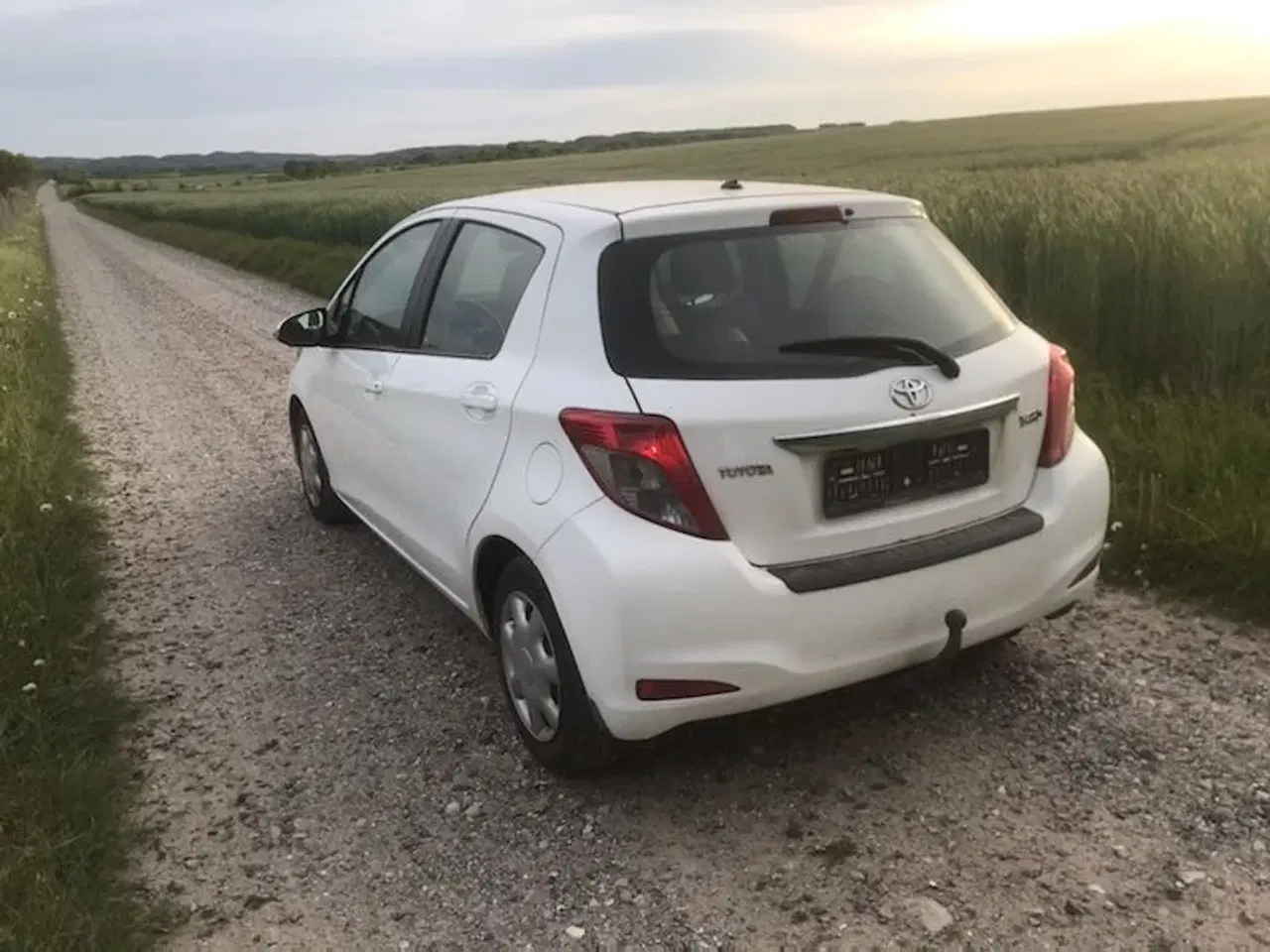 Billede 5 - Ny syn Toyota Yaris 1.4-4d 2013 Grøn ejerafgift