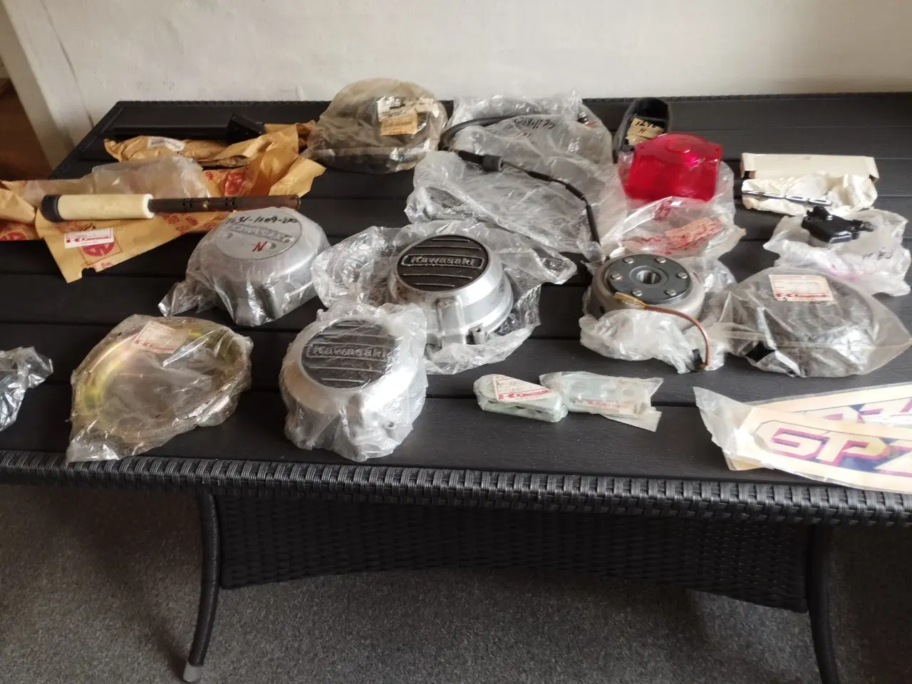 Billede 2 - Forskellige dele til Kawasaki  M. C.       ( %)