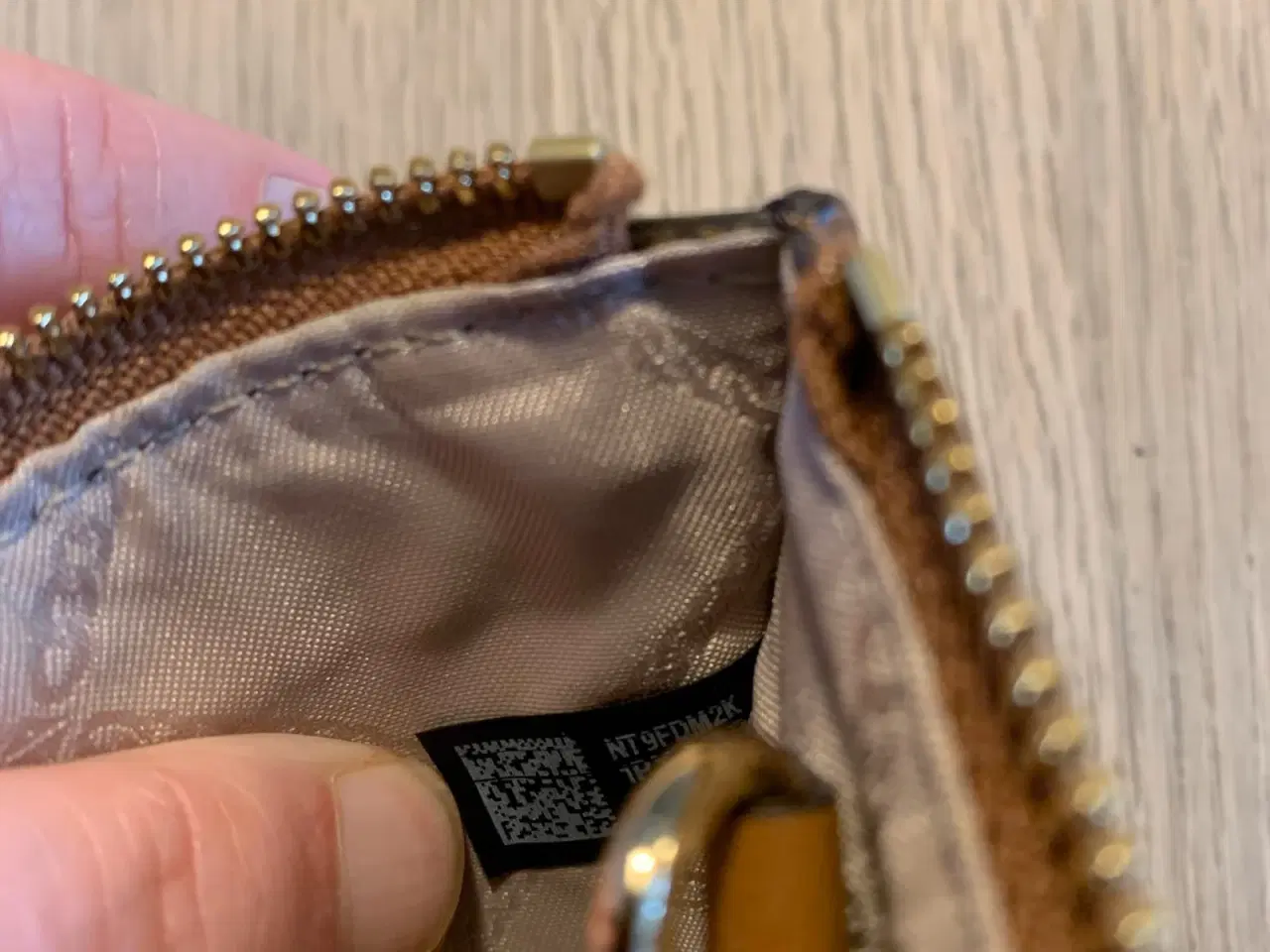 Billede 6 - Michael Kors læderpung i læder