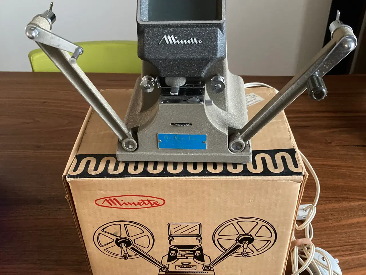 Billede 1 - 8 mm smalfilms redigerings anlæg