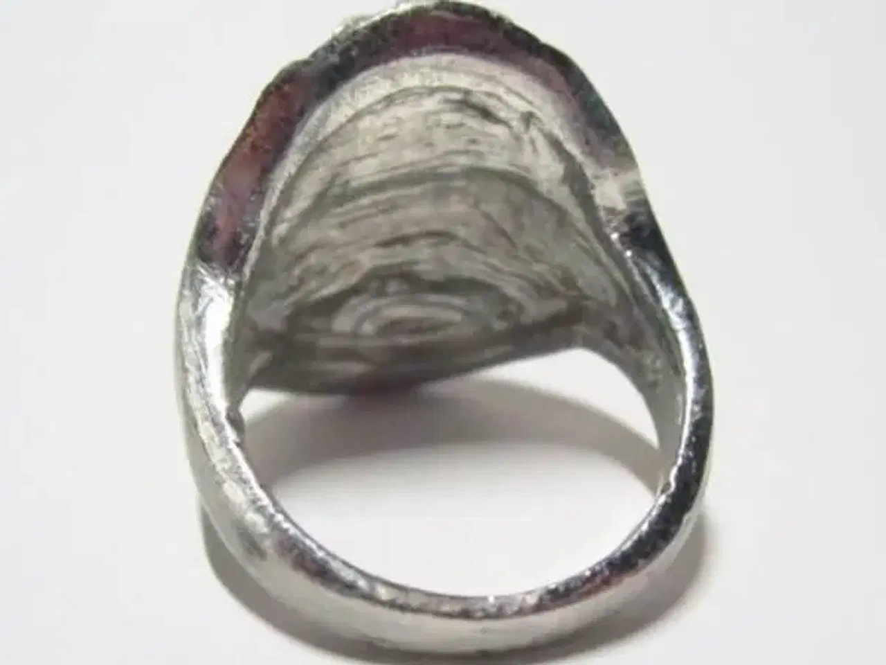 Billede 4 - Stor ring i stål m. zikoner