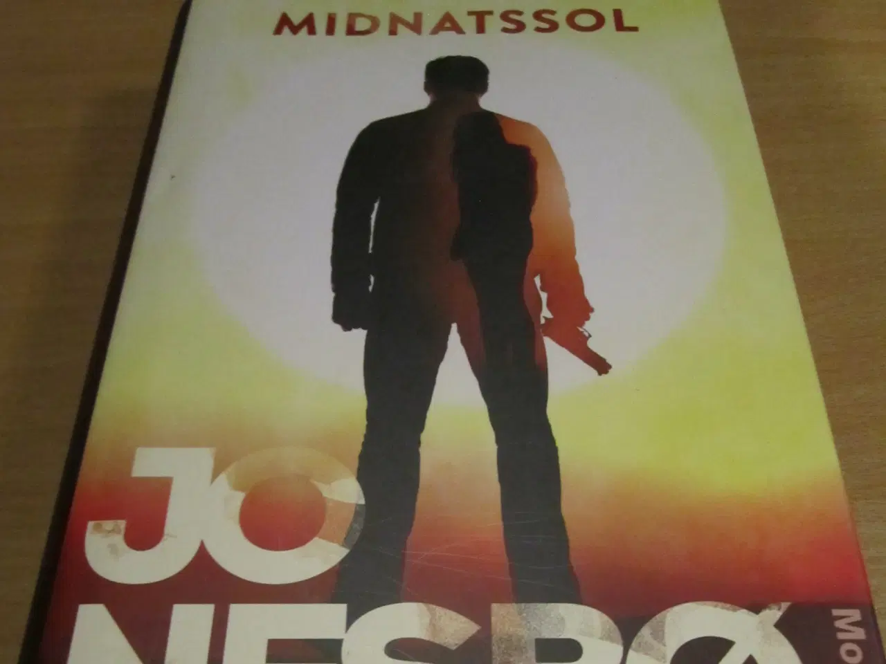 Billede 1 - JO NESBØ. Midnatssol.