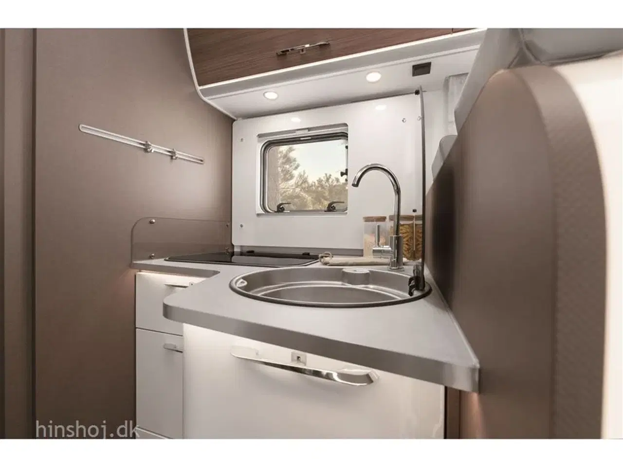 Billede 8 - 2025 - Etrusco T 7400 SB Aut   Etrusco By Hymer – Italiensk Kvalitet og Komfort fra Hinshøj Caravan