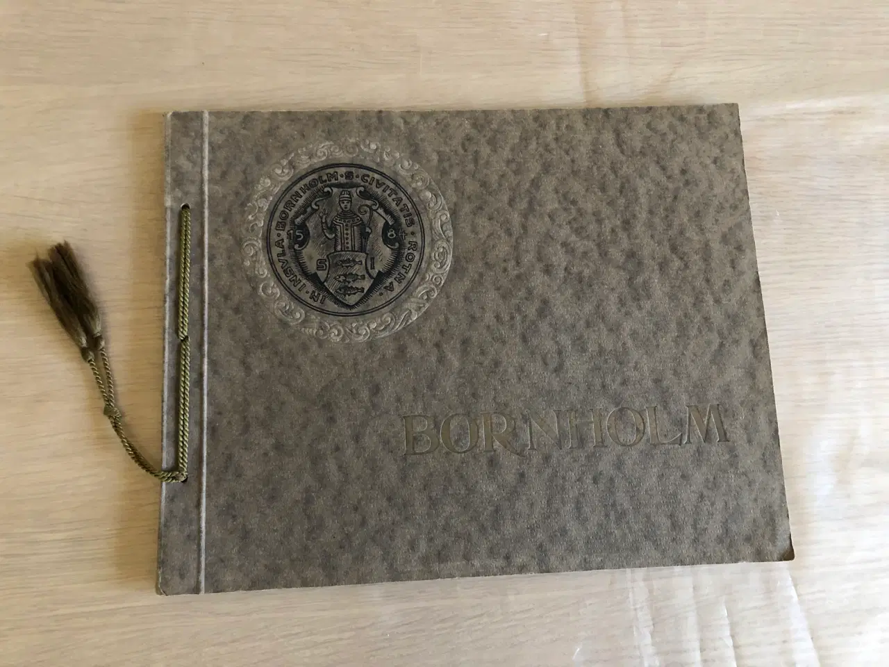 Billede 2 -  Borg og slot og album fra Bornholm