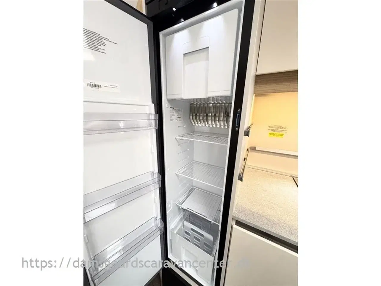 Billede 12 - 2022 - Adria Adora 613 PK Teen   Dobbeltseng-Køjer-Gulvtemp.-Aircon-Telt