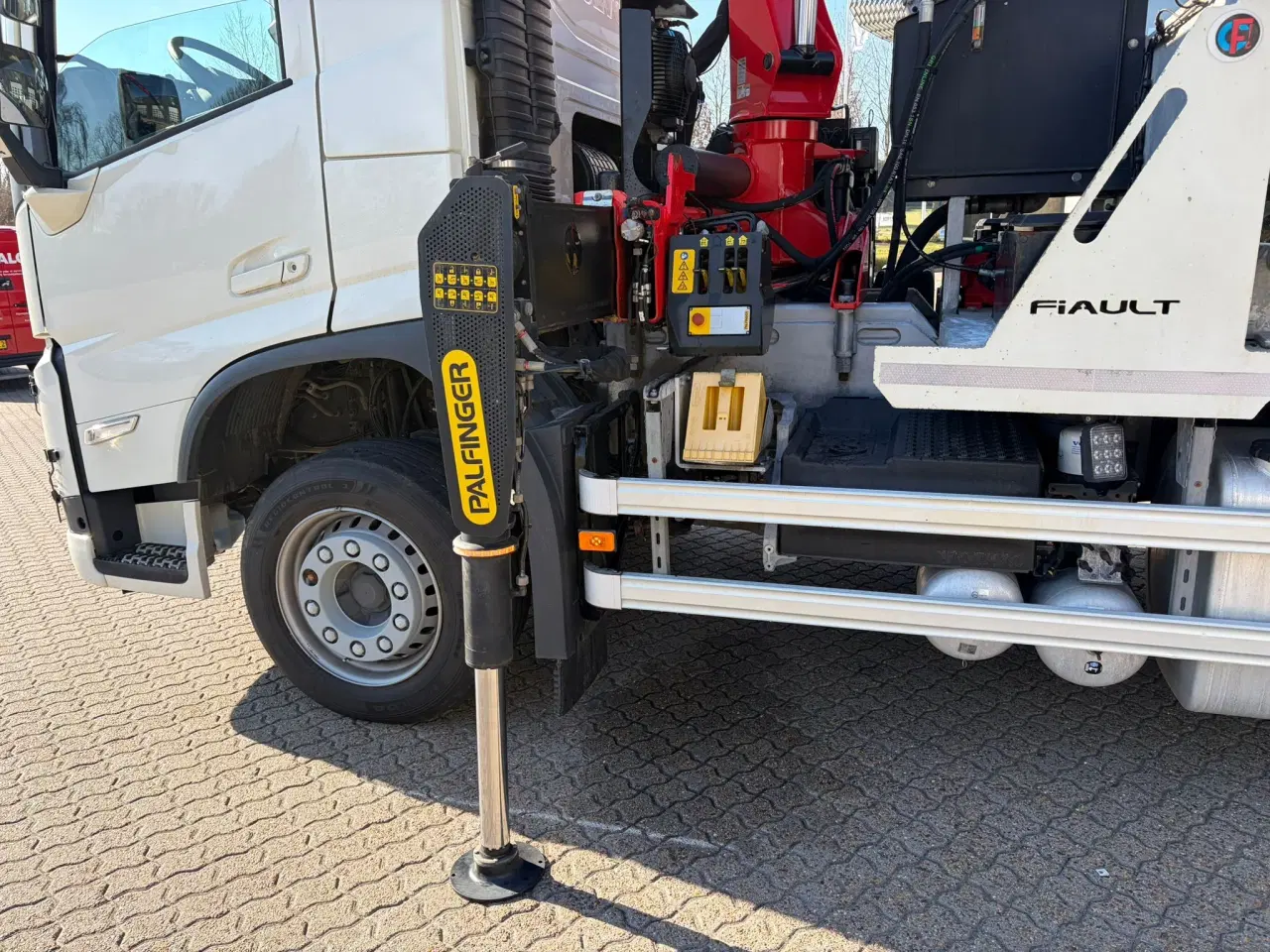 Billede 11 - Volvo FM500, Knæklad