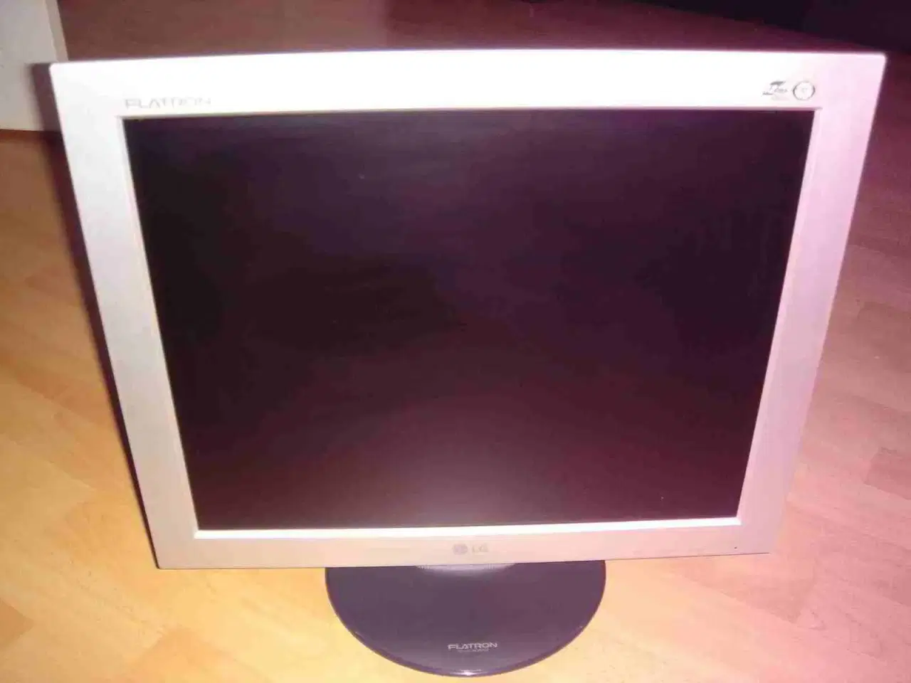 Billede 1 - LG Flatron L 1930 SO 19" LCD Fladskærm