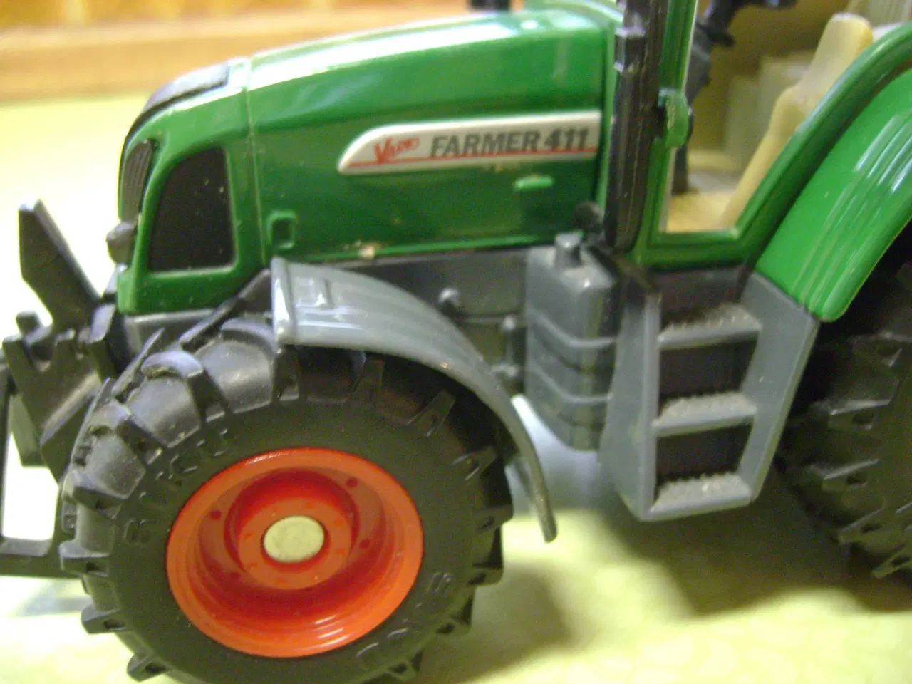 Billede 4 - Model traktor Fendt 411