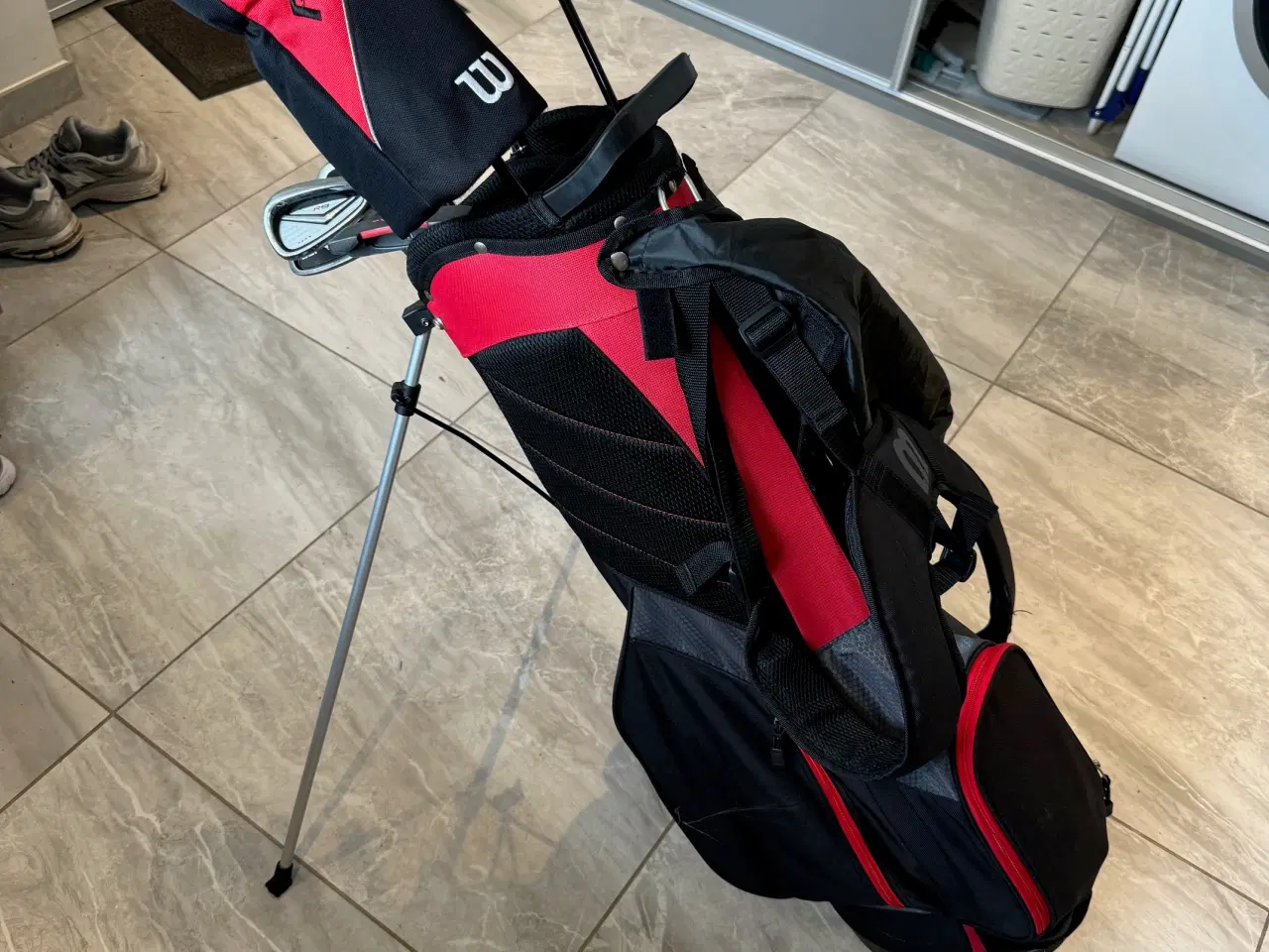 Billede 1 - Golftaske + køller (Wilson Prostaff SGI)