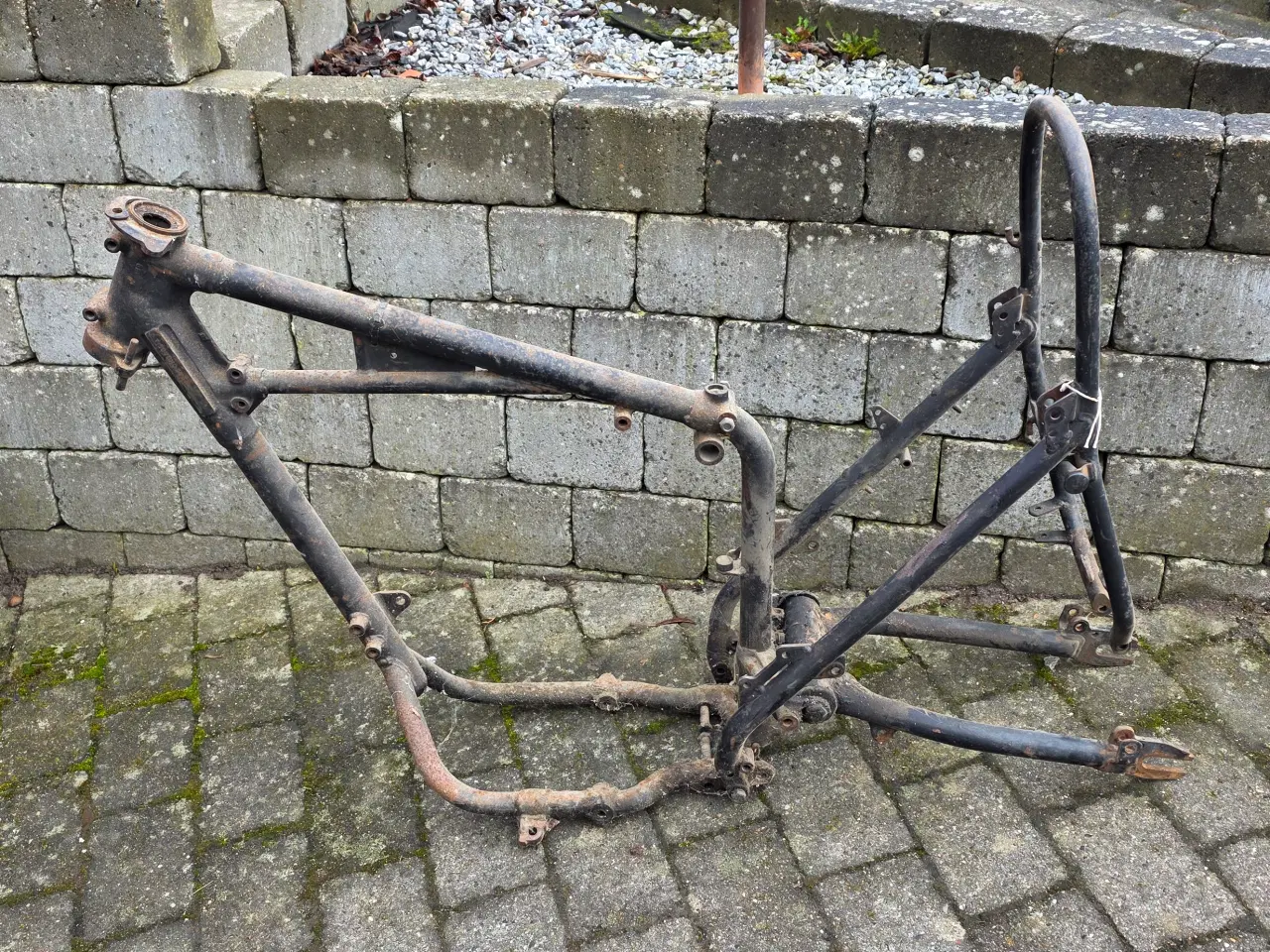 Billede 3 - Triumph T150V stel