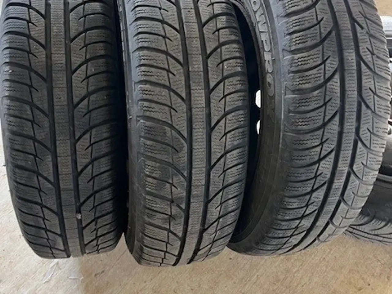 Billede 3 - Vinterdæk på fælge