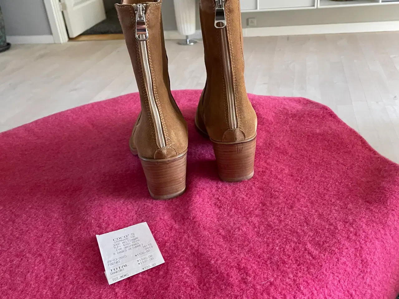 Billede 4 - Smarte ruskindsstøvler lysbrune str. 40