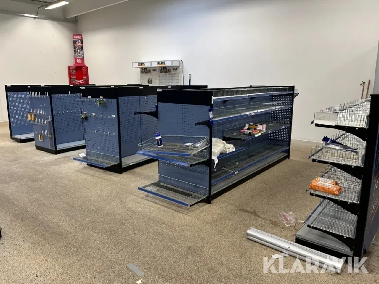 Billede 1 - Værksteds/butik inventar