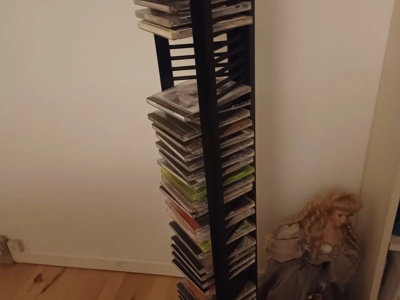 Billede 1 - Cd holder til salg