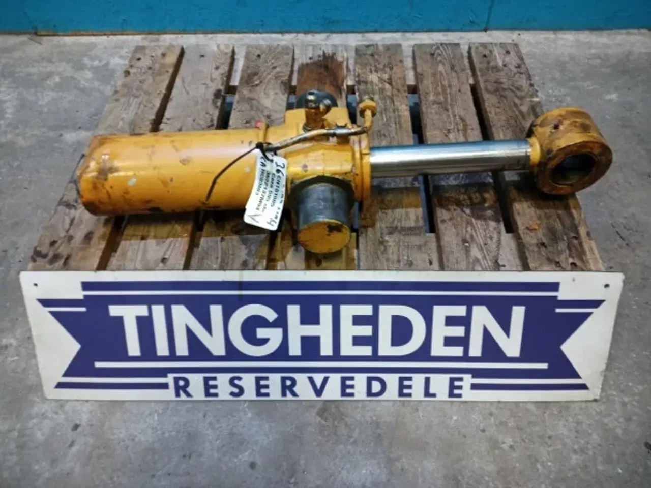 Billede 1 - Case 595SLE krøjecylinder 3622137M94