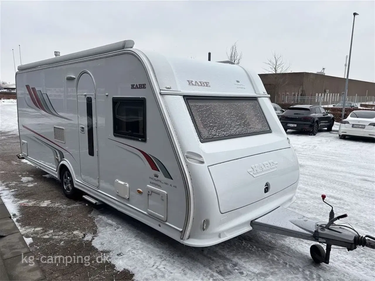 Billede 1 - 2014 - Kabe Royal IMPERIAL 560 XL KS   Kabe top model med Markise - Mover - Solcelle - Inverter - Fortelt mm.