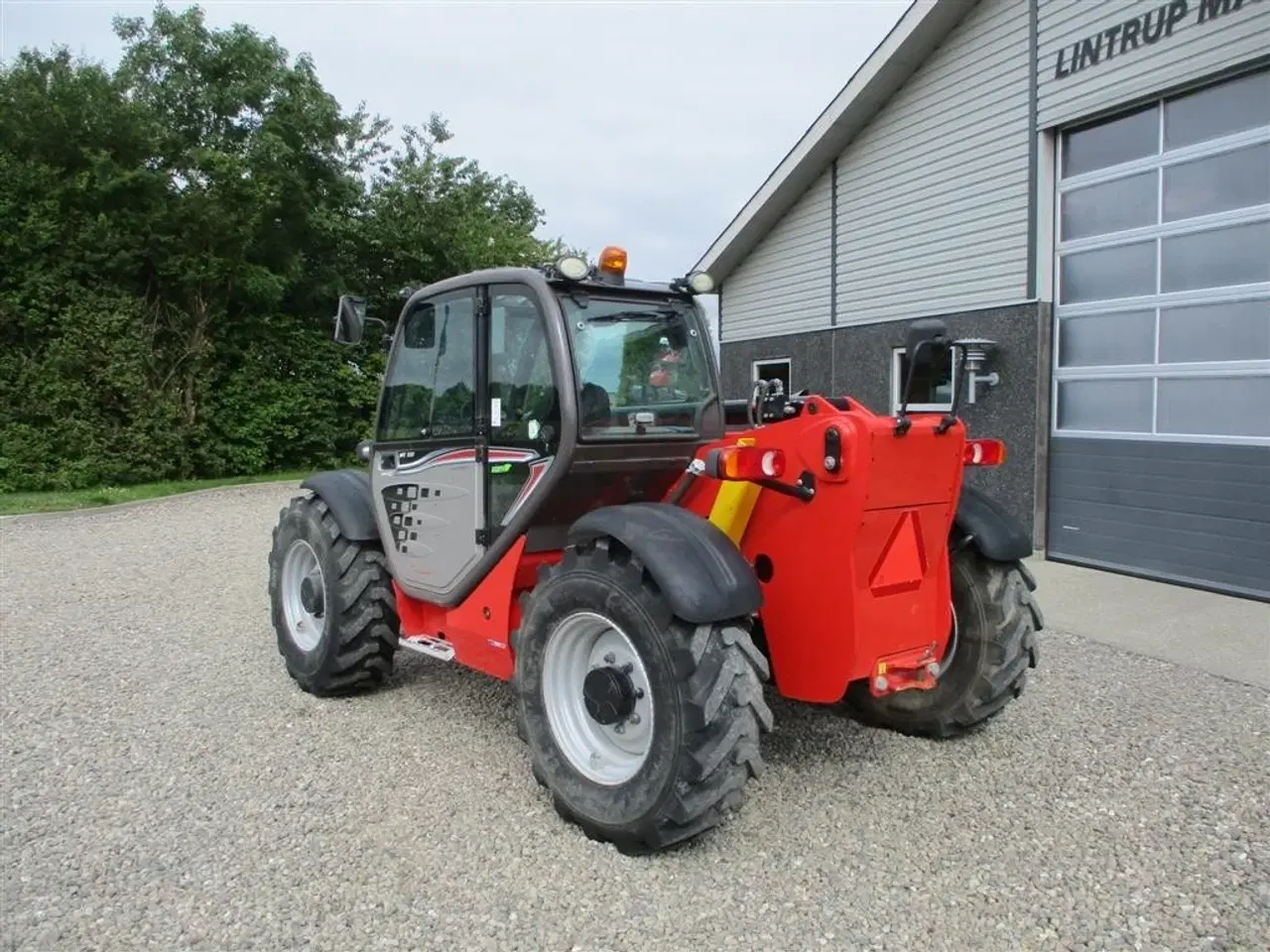 Billede 11 - Manitou MT932 Comfort Dansk maskine, med hydrauliske pallegafler.