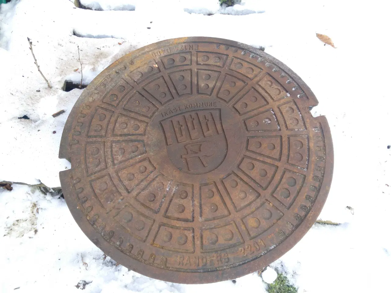 Billede 1 - kloakdæksel fra ikast