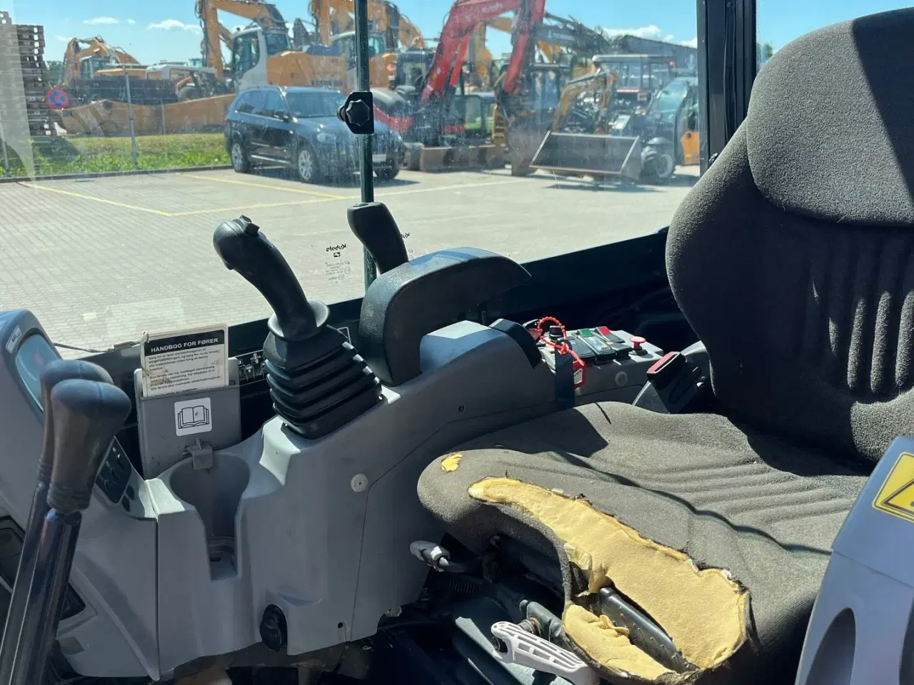 Billede 11 - Kubota kx027-4 Med Aftageligt Engcon rotortilt og centralsmørring.