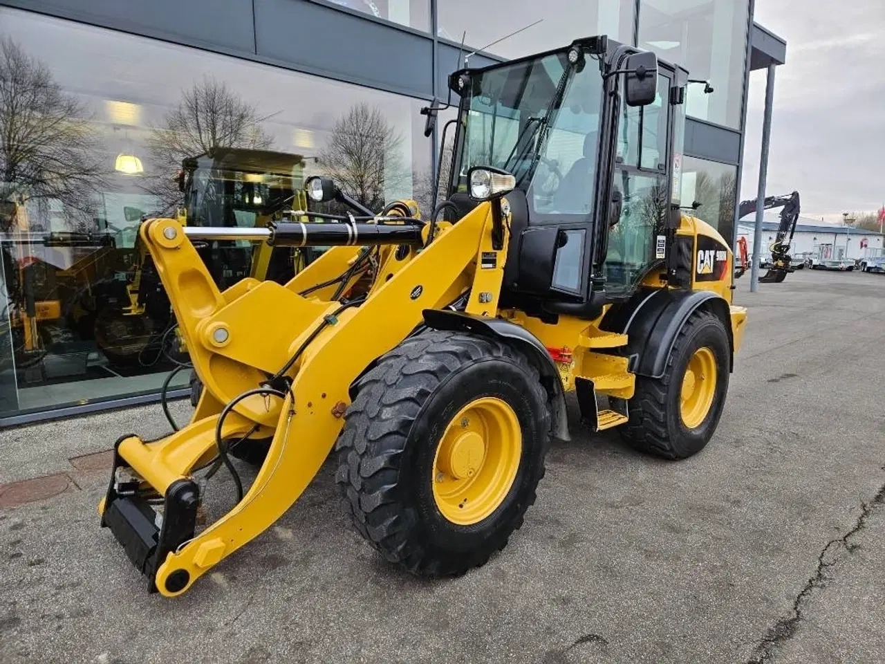 Billede 4 - CAT 908m