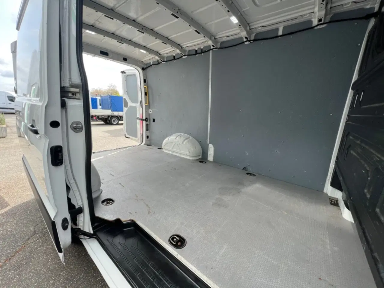 Billede 10 - VW Crafter 35 2,0 TDi 140 Kassevogn L3H2