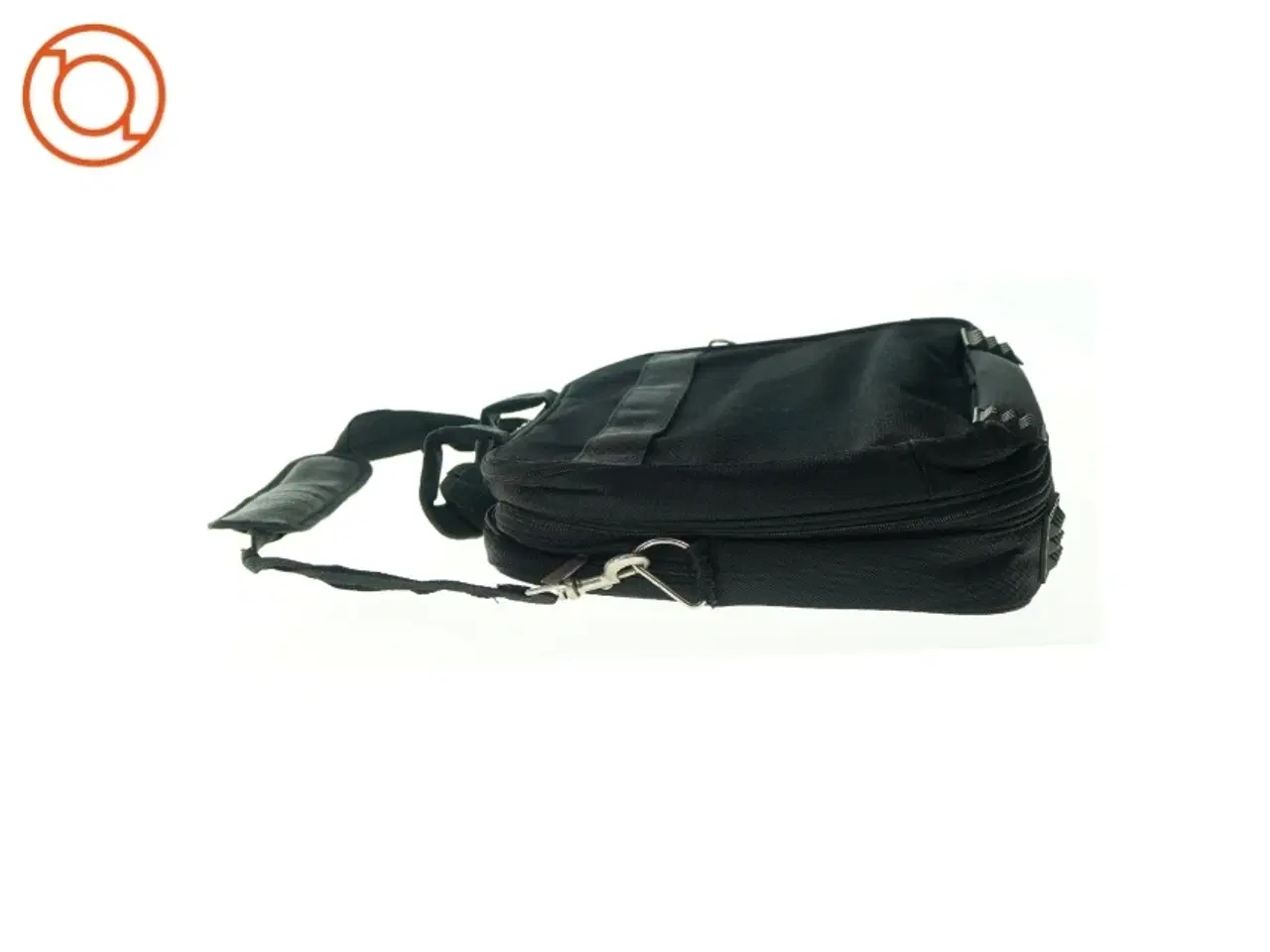 Billede 4 - Computertaske med 3 forskellige rum og sidelommer fra Deloitte (str. LB:43x35cm)