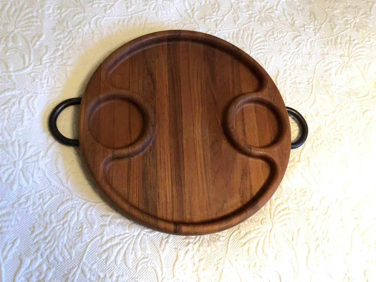 Billede 3 - Lækkert serverings-stege-skærebræt i teak