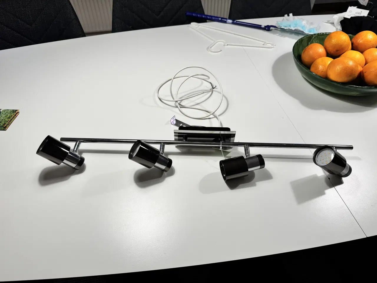 Billede 1 - Spotlight lampe med 4 lamper i krom og sort