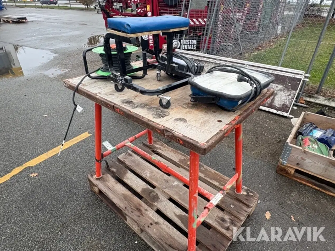 Billede 3 - Bord med skruestik