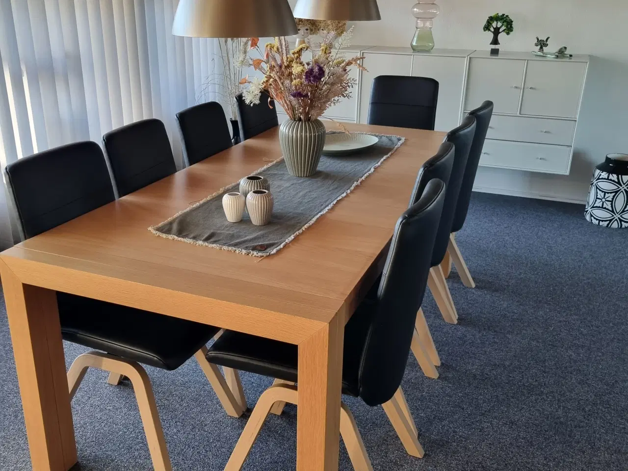 Billede 1 - Spisebord med tillægsplader