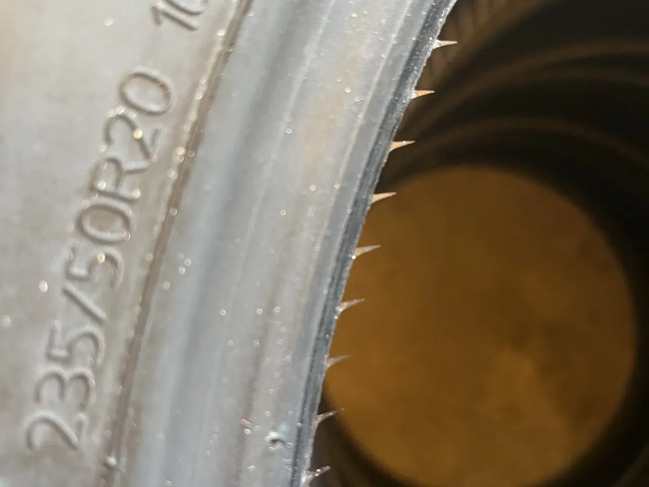 Billede 4 - Nye 235-50-20 Sommerdæk Hankook.