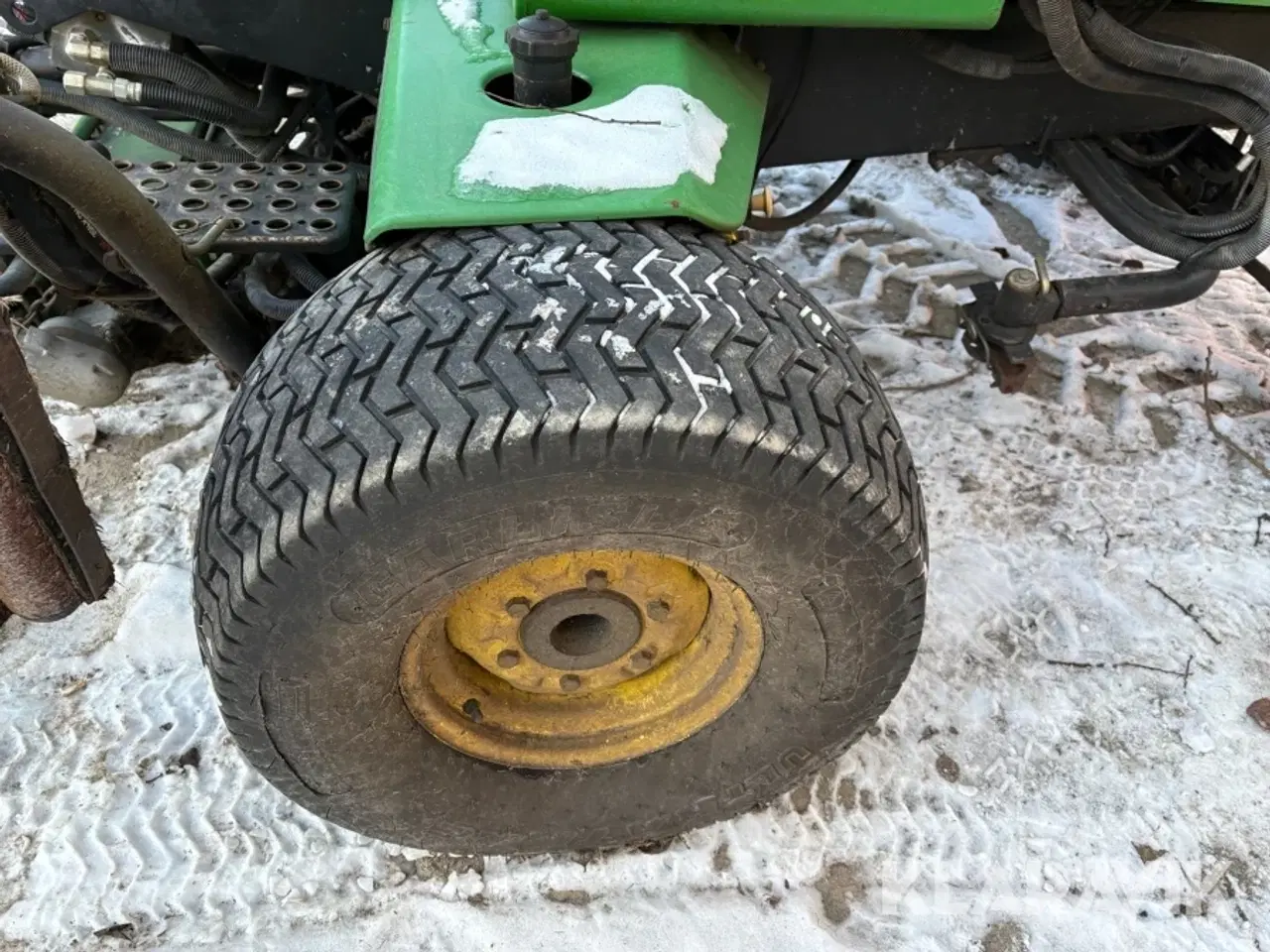 Billede 10 - Græsslåmaskine John Deere 3235B