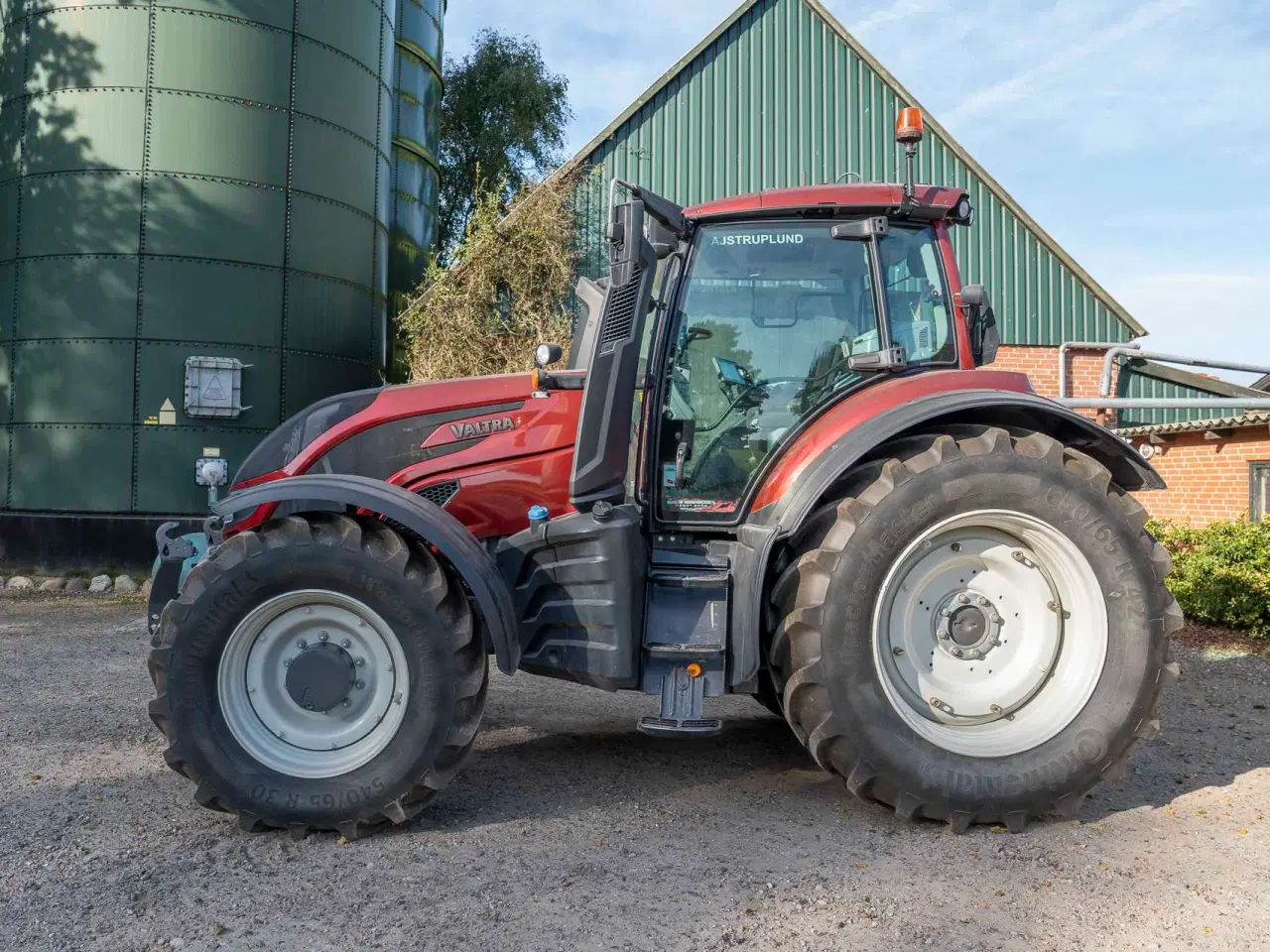 Billede 2 - Valtra T214 med GPS Årgang 2020 - 2960 timer