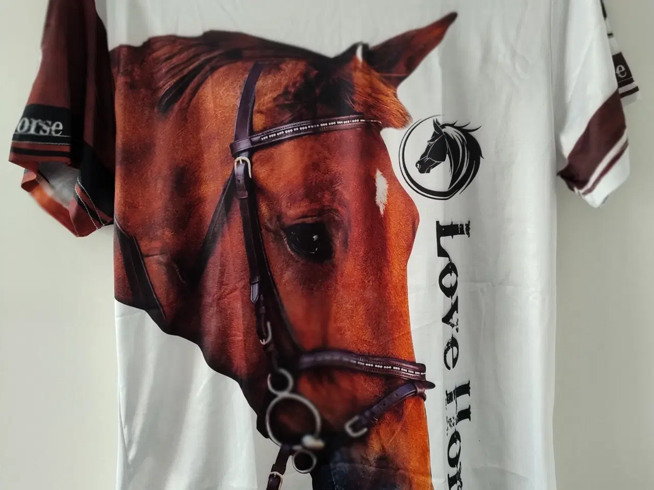 Billede 2 - 2 stk heste T-shirts helt nye