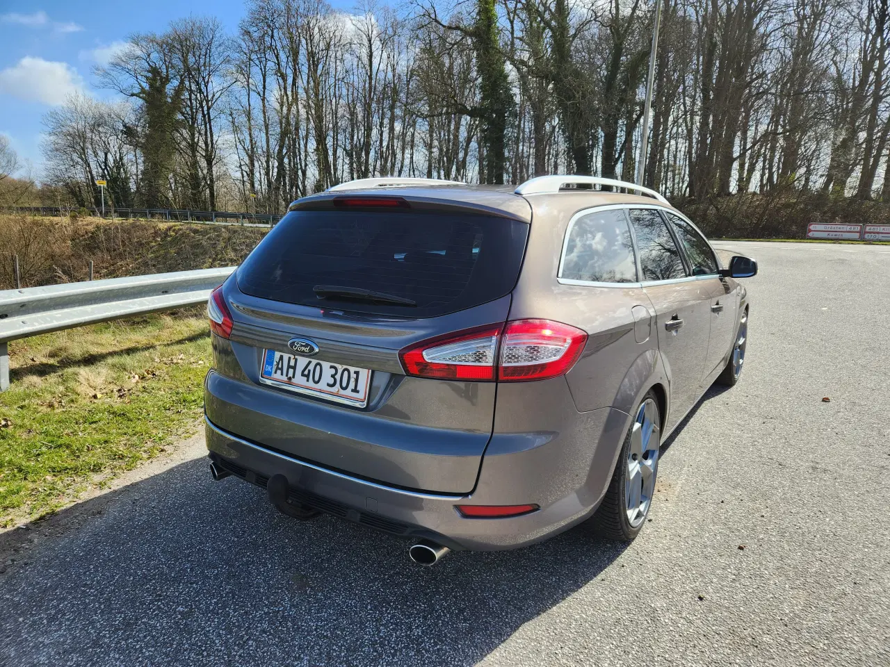 Billede 2 - 2,0 SCTi 240 Titanium stc. aut. 5d