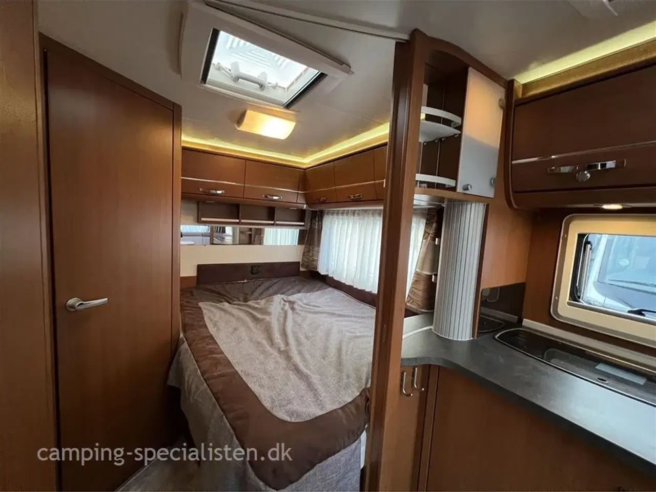 Billede 4 - 2012 - Knaus Südwind Exclusive 550 UF 2012 Knaus Südwind Exclusive 550 UF - Se den nu hos Camping-Specialisten.dk