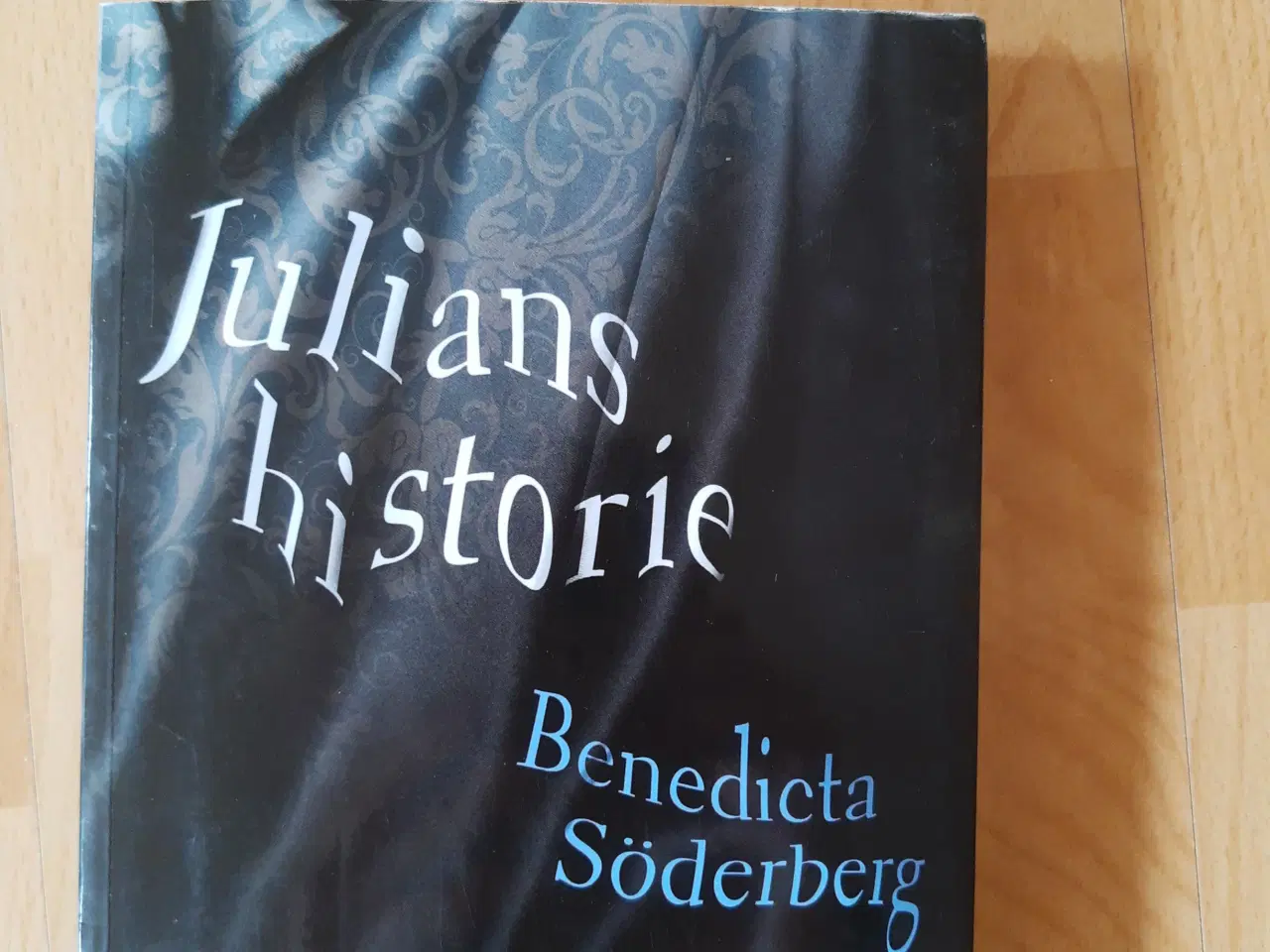 Billede 1 - Bogen Julians historie