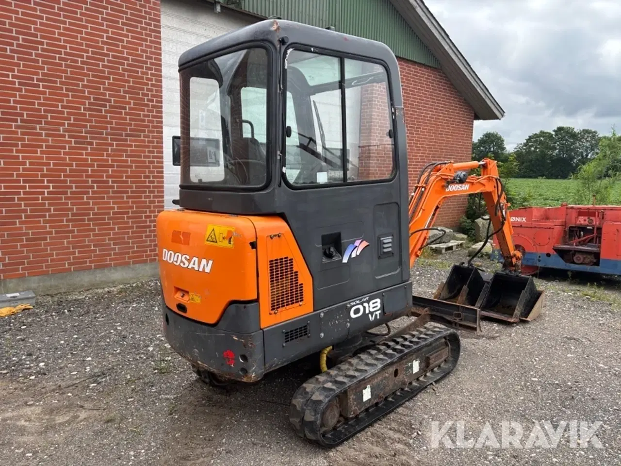 Billede 5 - Gravemaskine Doosan Solar 018VT  med tilbehør