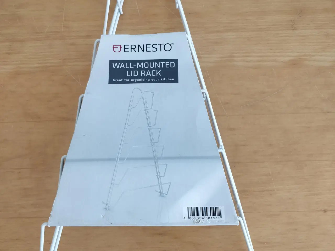 Billede 1 - Ernesto holder