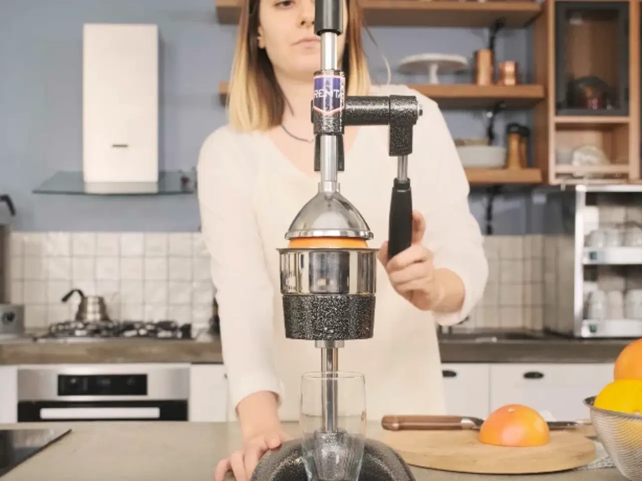 Billede 4 -  Manuel appelsinjuice maskine – 6 kg