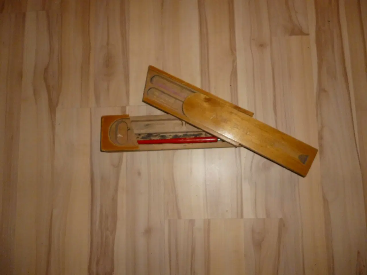 Billede 2 - Penalhus i træ