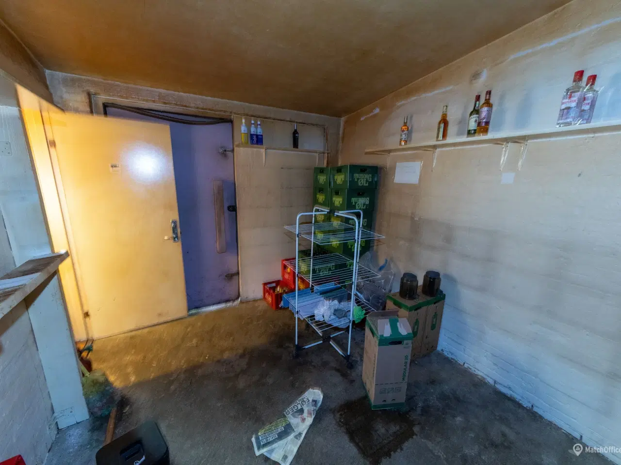 Billede 8 - Stor garage/værksted/klublokale/kontor udlejes adgang fra aflåst gård.