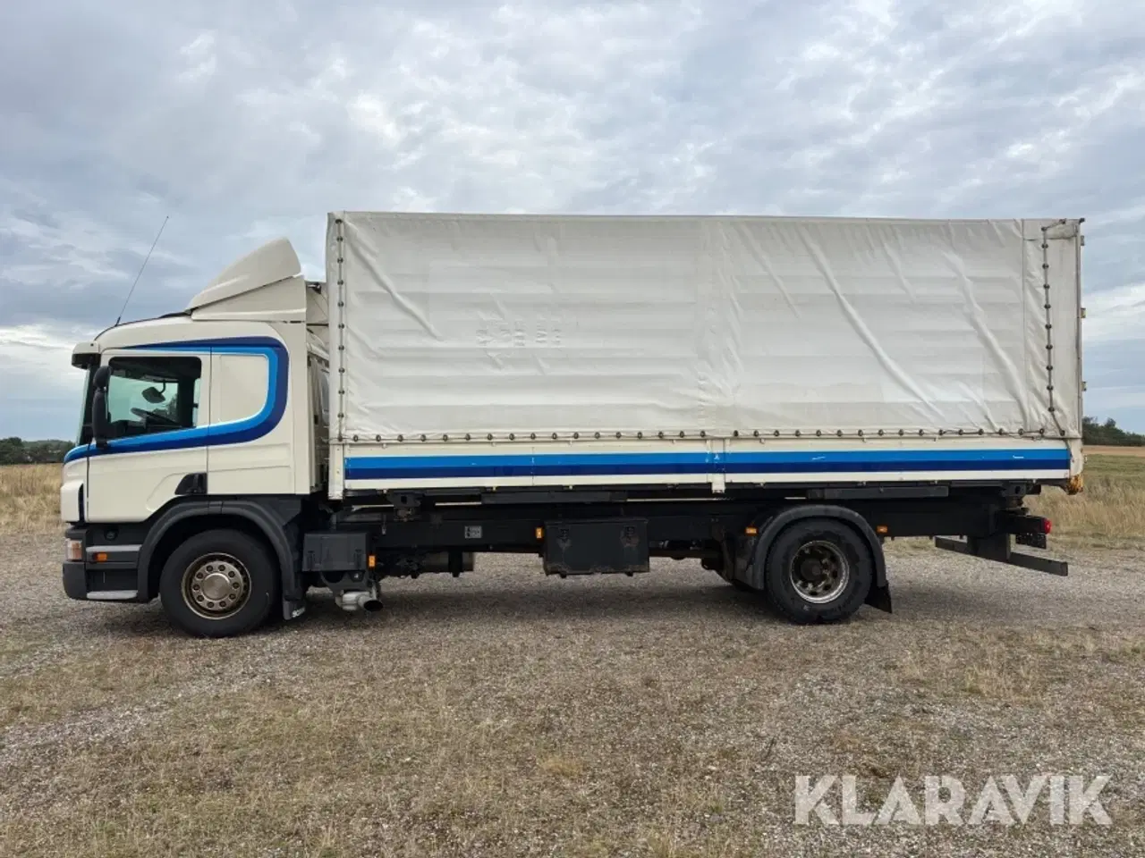 Billede 2 - Lastbil Scania P 320 med veksellad og kasse