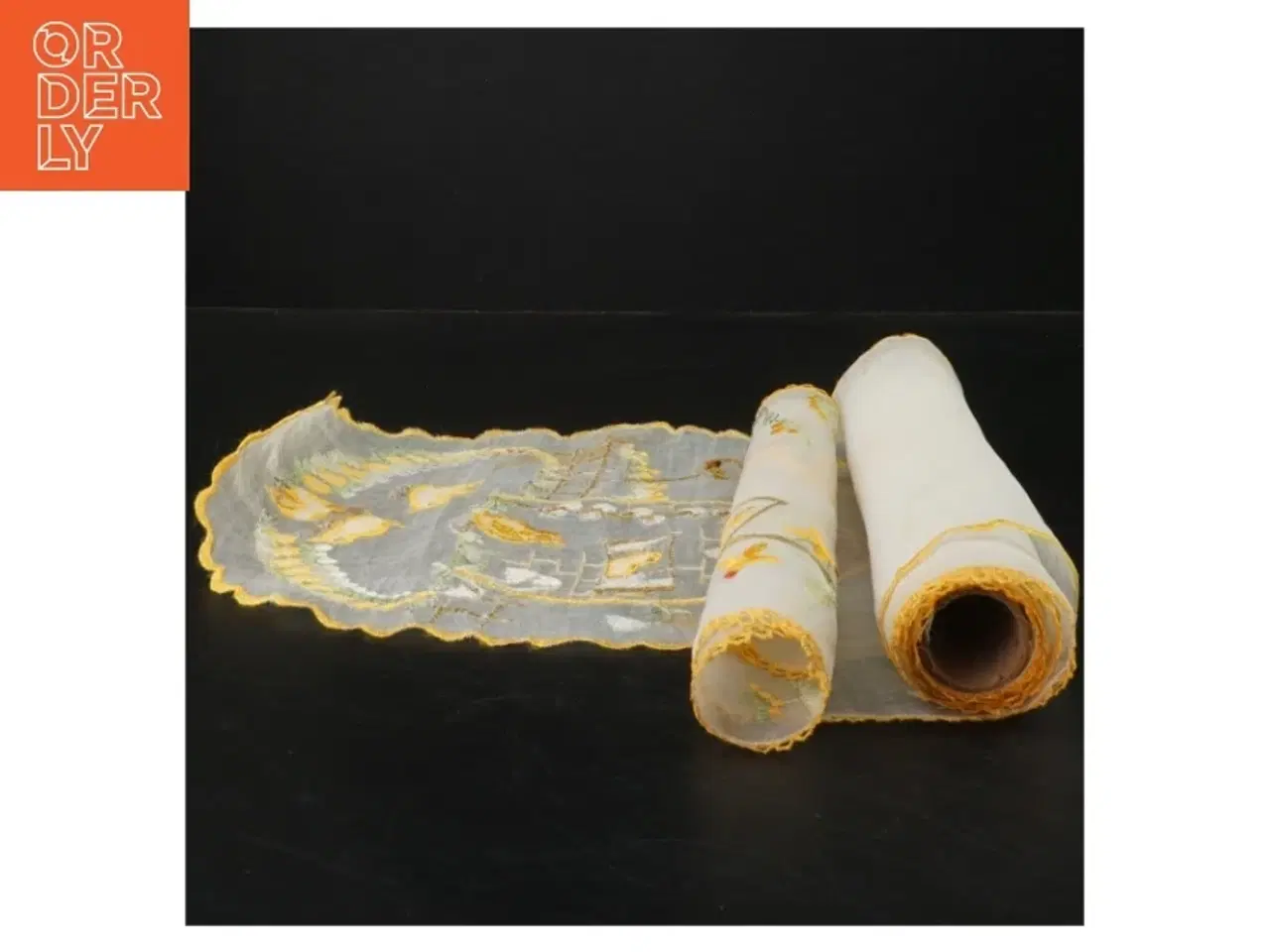 Billede 2 - Påske dug (str. 2 styk. 72 x. 23 cm)