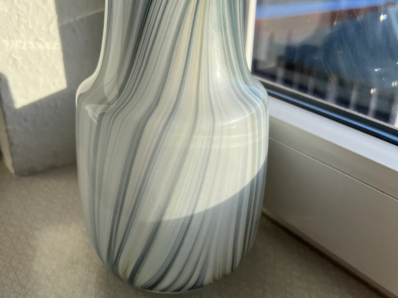Billede 2 - Smuk glasvase
