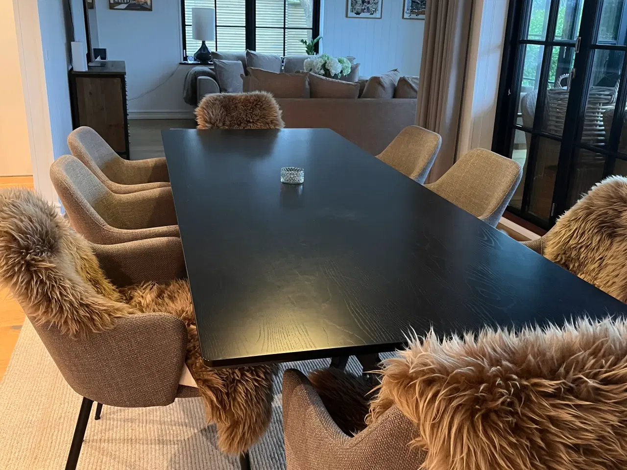 Billede 3 - Spisebord m. stole