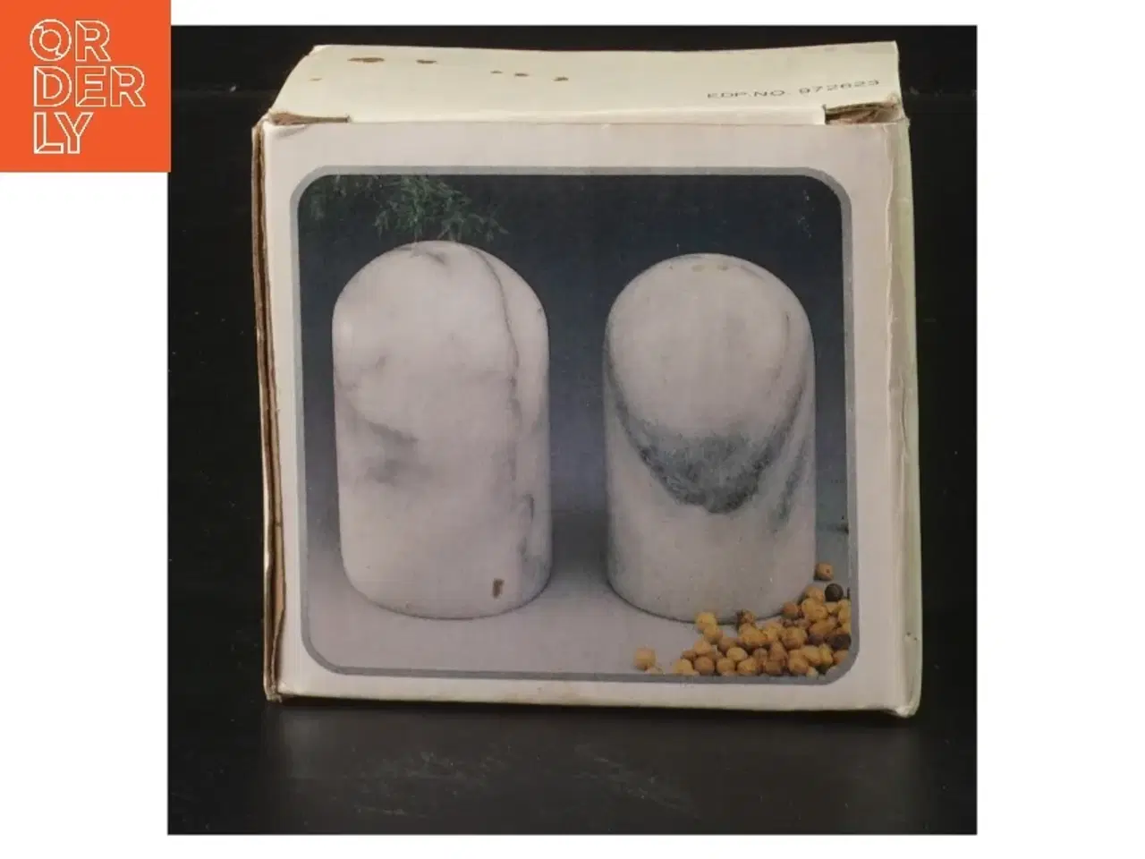 Billede 1 - Salt- og pebersæt i marmor (str. 7,5 cm)