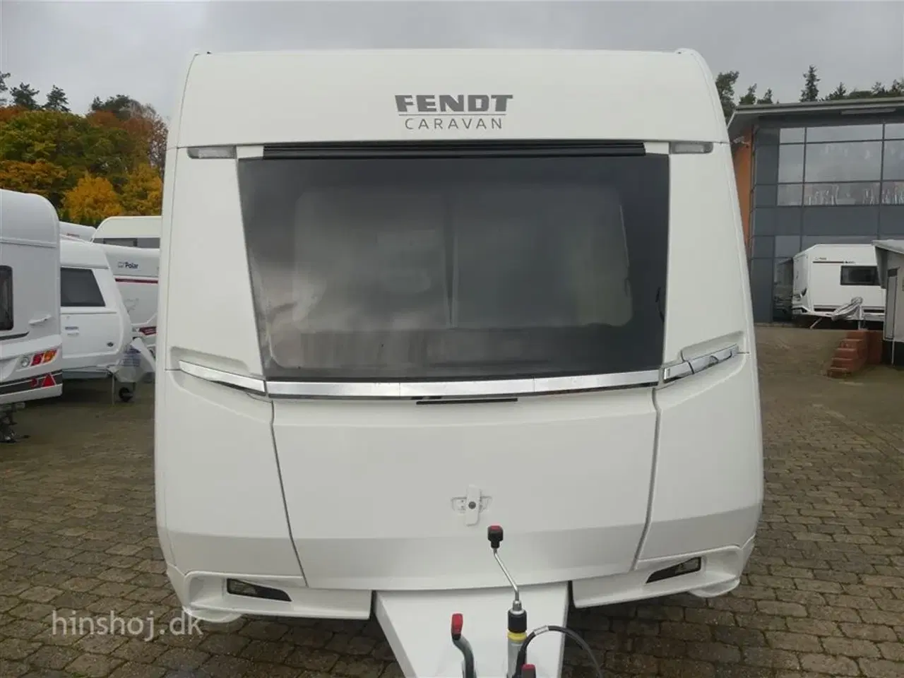Billede 16 - 2023 - Fendt Apero 495 SKM   Fendt med tværvendt dobbeltseng og Køjer fra Hinshøj Caravan A/S