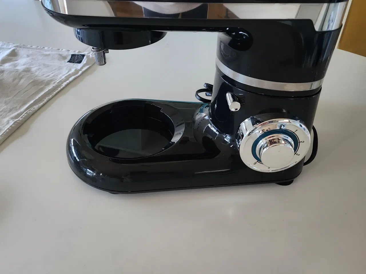 Billede 1 - Meget velholdt røremaskine med div dele til 